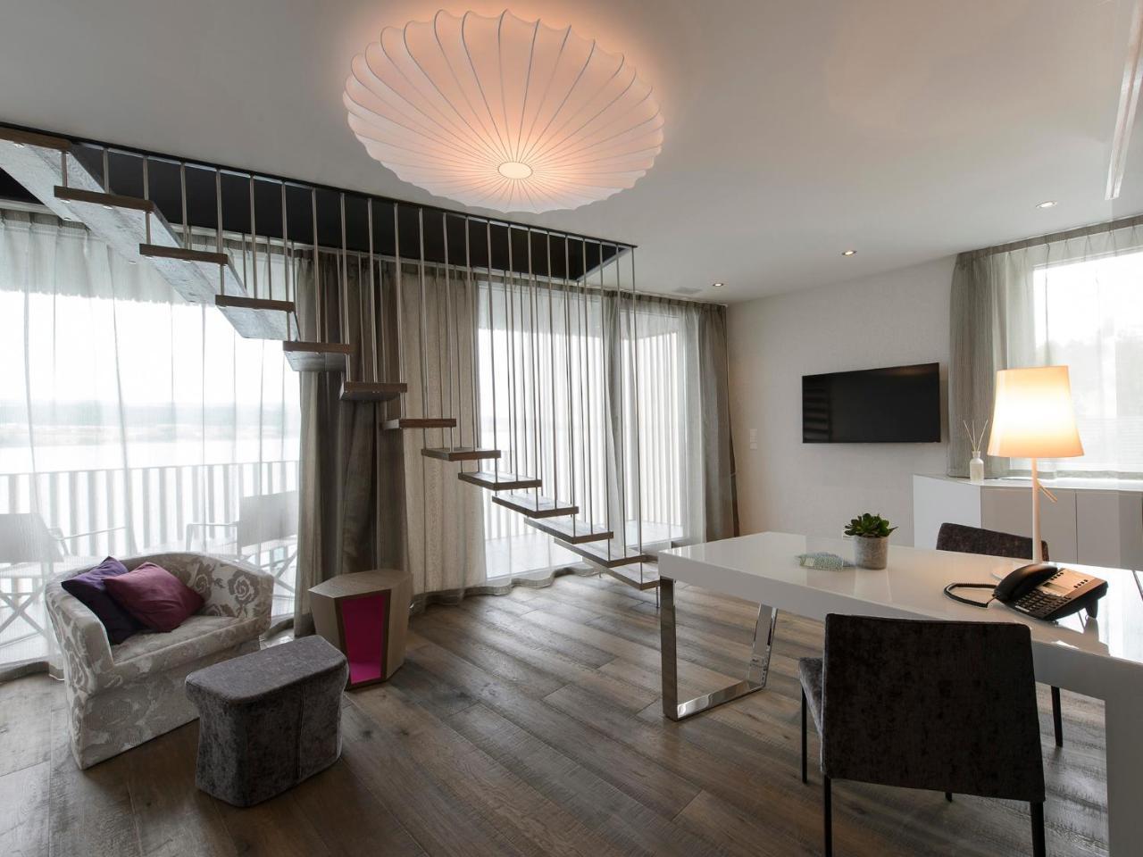Hotel-Restaurant-Schifflaende Birrwil ภายนอก รูปภาพ
