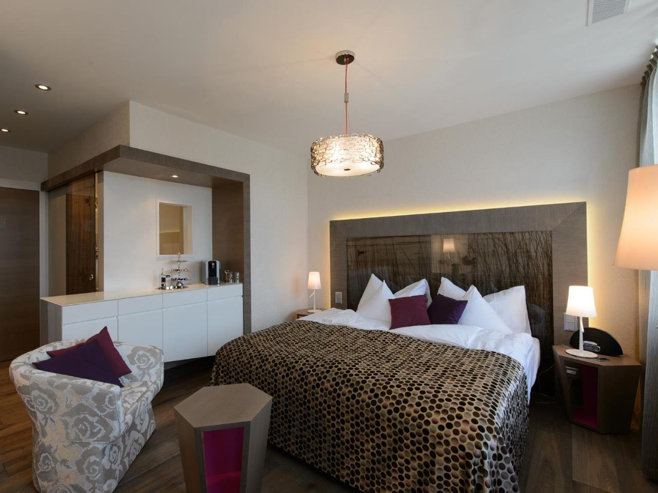 Hotel-Restaurant-Schifflaende Birrwil ภายนอก รูปภาพ
