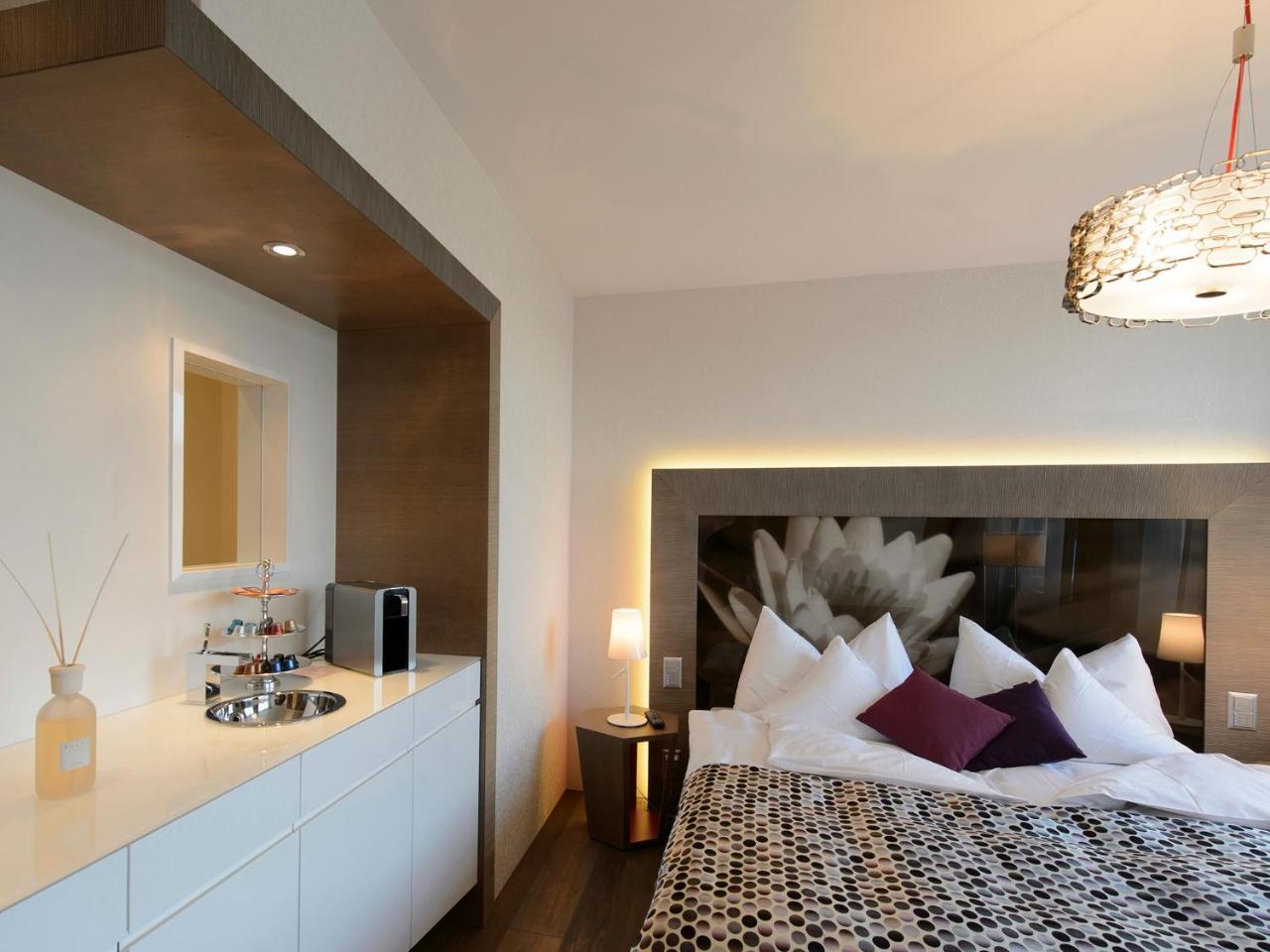 Hotel-Restaurant-Schifflaende Birrwil ภายนอก รูปภาพ